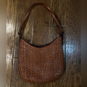 Vilenca Holland shoulder doubles as backpackk